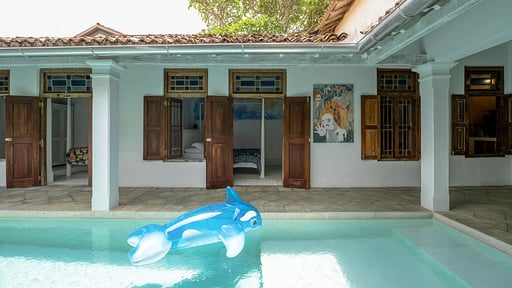 71 Pedlar St Бассейн