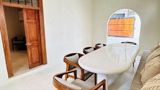 Villa K2 Dining area