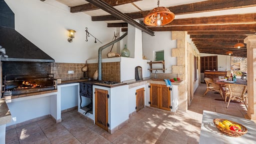 Les Murteretes BBQ equipment