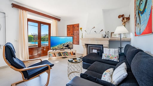 Les Murteretes Living room