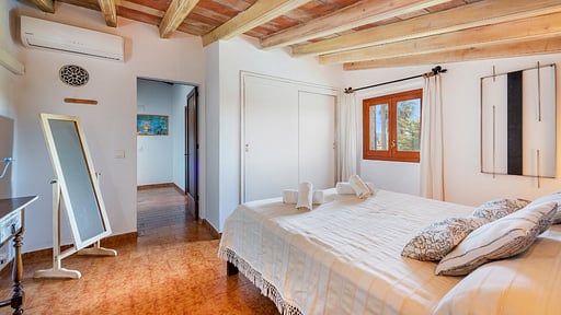 Les Murteretes Bedroom 2