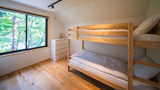 Aerial Chalet Chambre 3