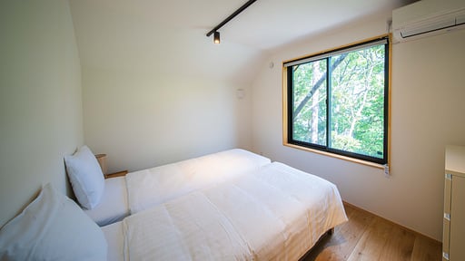 Aerial Chalet Chambre 2