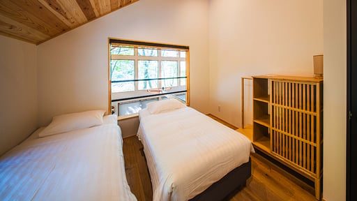 Aerial Chalet Chambre 1