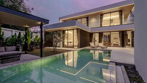 Aileen Villa Layan Swimming pool