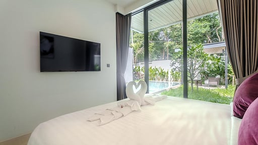 Aileen Villa Layan Bedroom 1