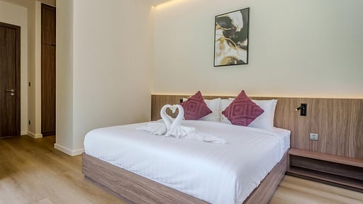 Aileen Villa Layan Bedroom 3