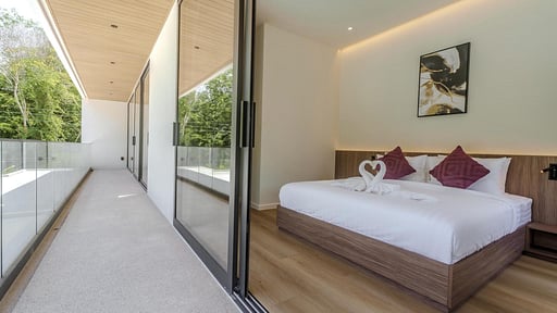 Aileen Villa Layan Bedroom 3