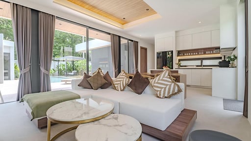 Aileen Villa Layan Living room