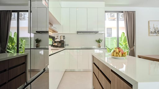 Aileen Villa Layan Kitchen