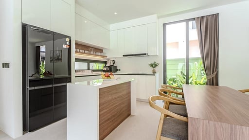 Aileen Villa Layan Kitchen