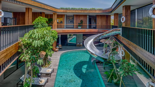 Akashi Residence Swimming pool