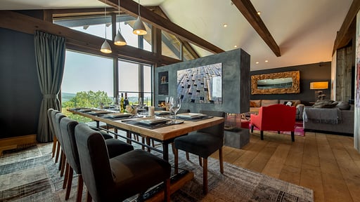 Akatsuki Chalet Dining area