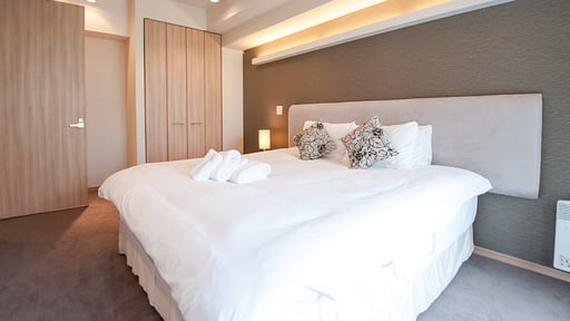 Akazora Premium One Bedroom Apartment Bedroom 