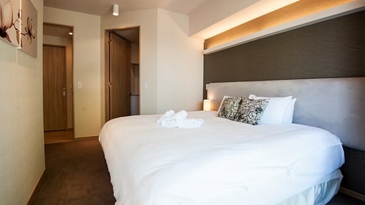 Akazora Premium Two Bedroom Apartment Bedroom 1