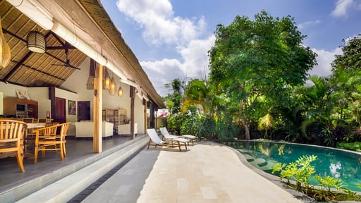 Akilea Estate Piscina 2