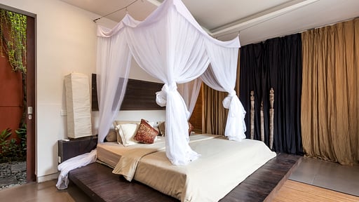 Alarte Estate Bedroom 1
