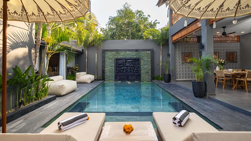 Alarte Estate Swimming pool 2
