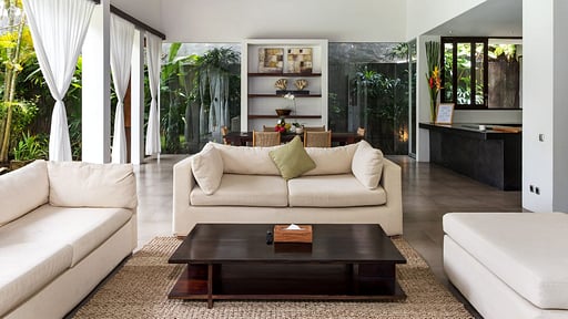 Alice Estate Living room 2