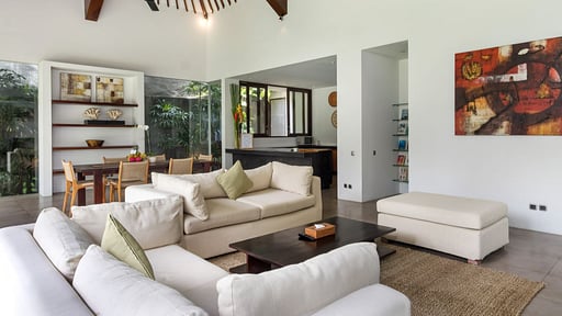 Alice Estate Living room 2