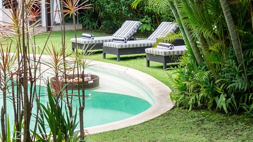 Alice Estate Swimming pool 2
