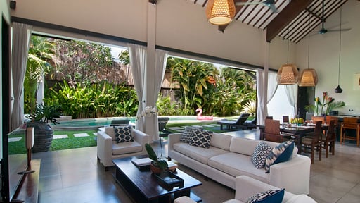 Alice Estate Living room 1