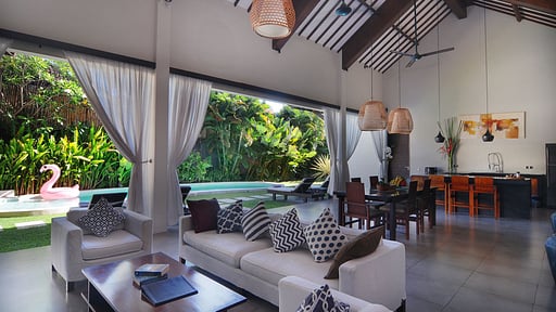 Alice Estate Living room 1