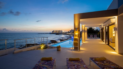 Villa Alma Zwembad