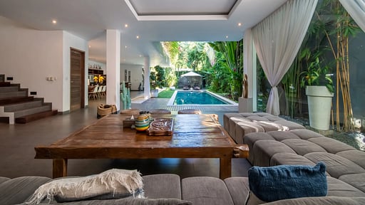 Villa Alopa Two Salón