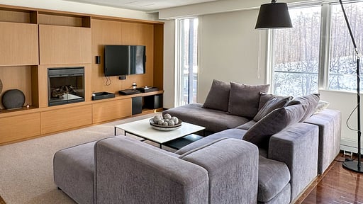 Alpen Ridge Penthouse Living room