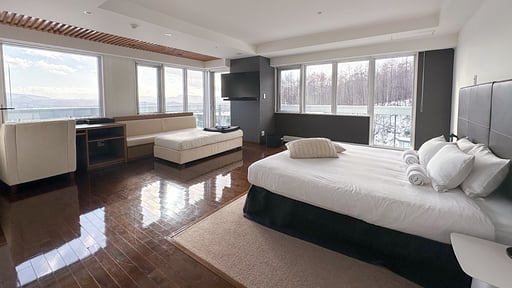 Alpen Ridge Penthouse Bedroom 1