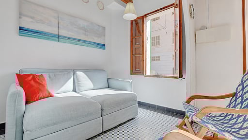 Alvaro Oliver House Salon