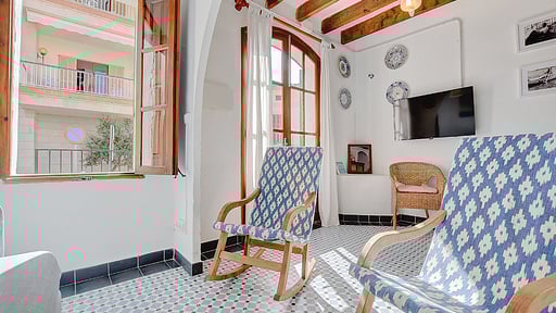 Alvaro Oliver House Salon