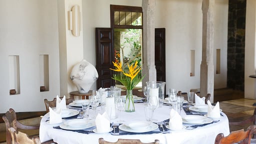Ambalama Villa Dining area