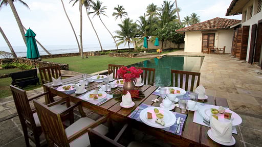 Ambalama Villa Dining area