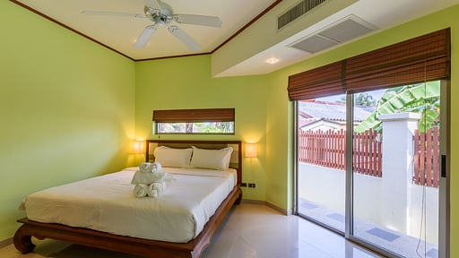 Amber Villa Спальня 4