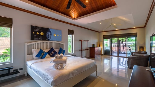 Amber Villa Спальня 1