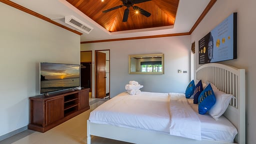 Amber Villa Спальня 1