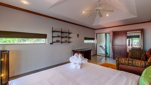 Amber Villa Спальня 2