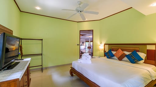 Amber Villa Спальня 3