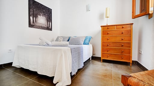 Amilcar House Спальня 2