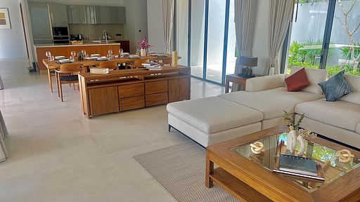 Villa Anchan Tropicana Living room