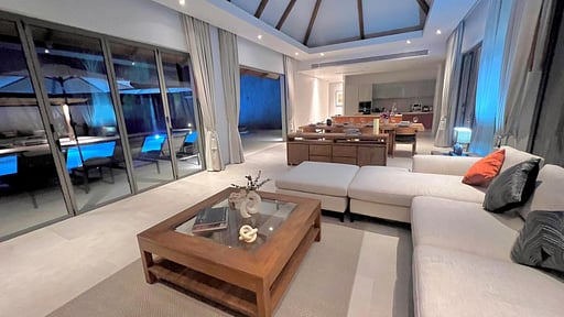 Villa Anchan Tropicana Living room