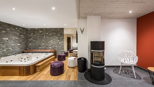 Chalet Ancolie Jacuzzi
