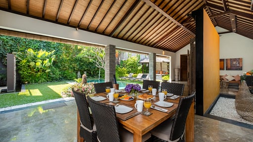 Anjali Villas Zona de comedor 2