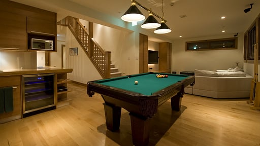 Annabel Niseko Billiard