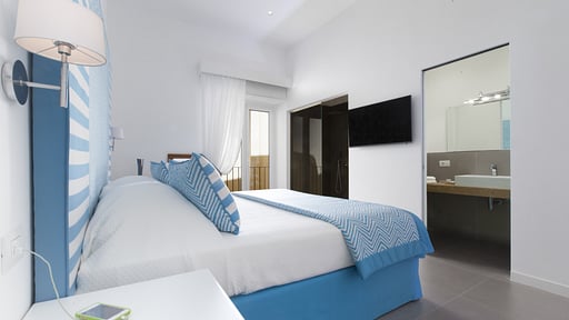 Apartment Blue Suite Sorrento Schlafzimmer 1