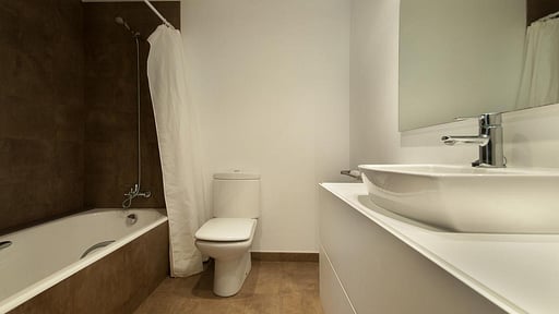 Apartment Ebony Bedroom 1