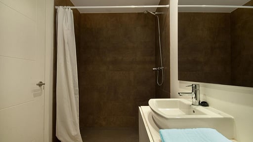 Apartment Ebony Bedroom 2