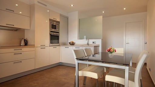 Apartment Ebony Dining area